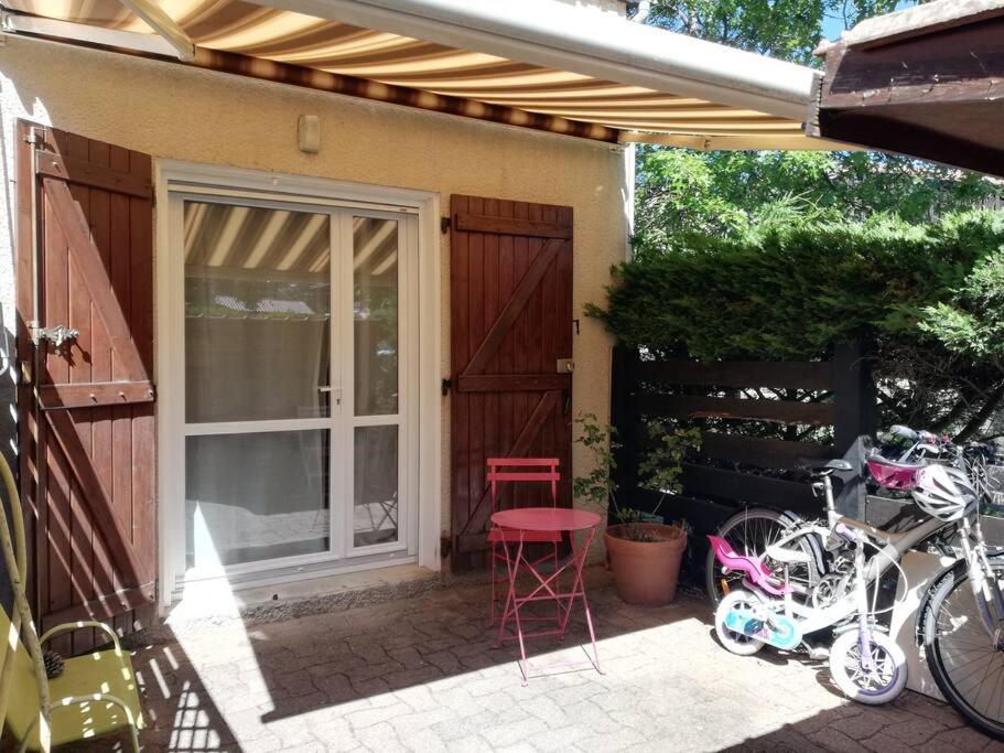 לאקאנו Maison Entre Lac Et Ocean Wifi מראה חיצוני תמונה